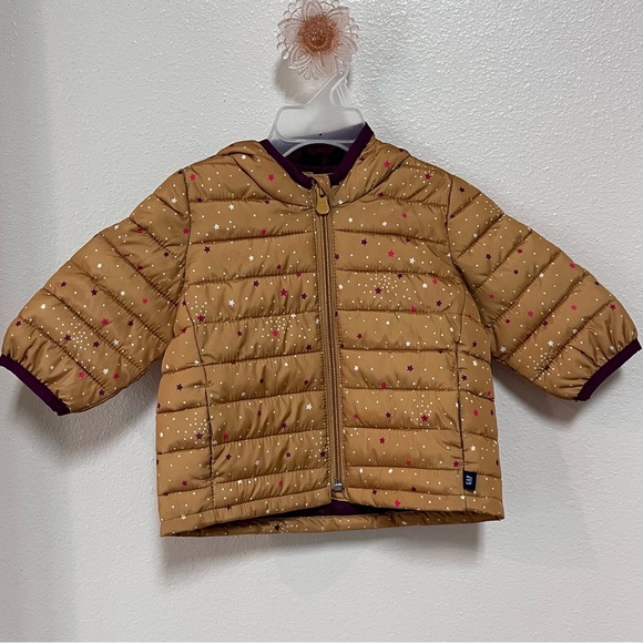 Gap Baby Puffer Coat Size 0-6 Months Girl Gold Burgundy Stars Jacket EUC - Picture 1 of 7